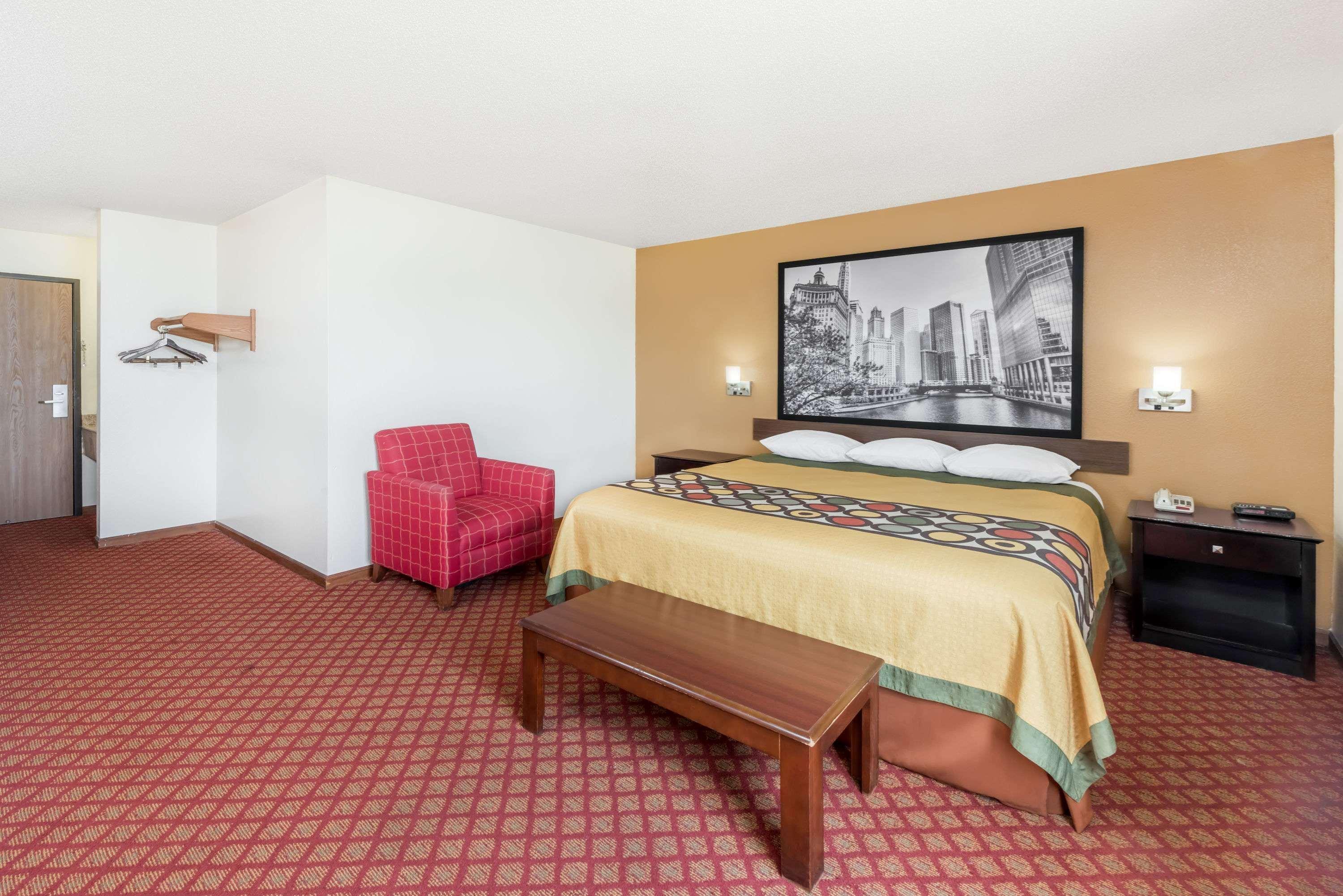Super 8 By Wyndham Marshall Exterior foto
